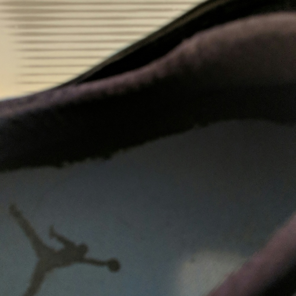 Air jordansLX2 - Picture 3 of 3